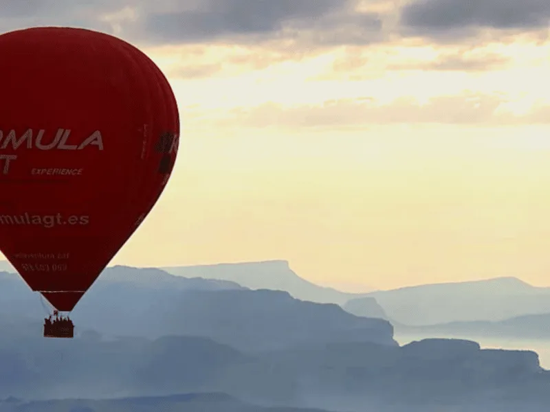 Private Romantic Balloon Flight — hot air balloon ride in Barcelona