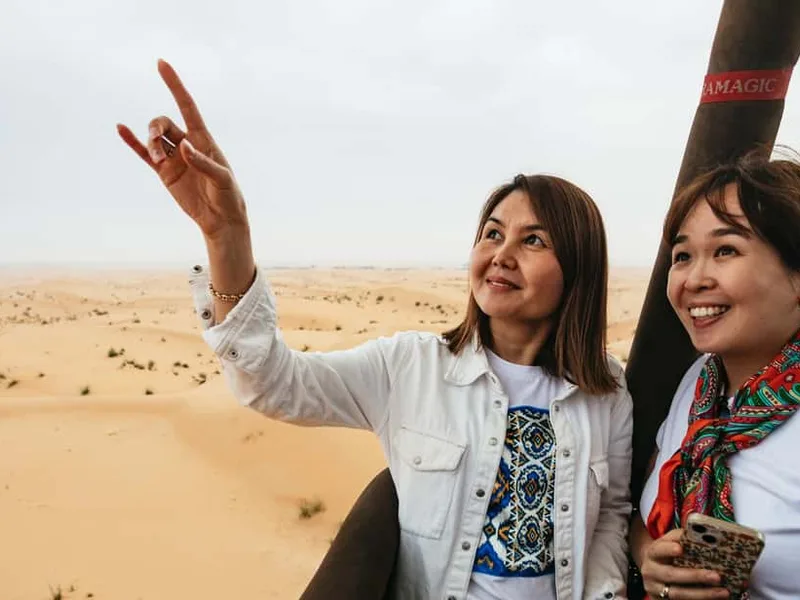 Sunrise Hot Air Balloon Flight Over the Desert — hot air balloon ride in Dubai