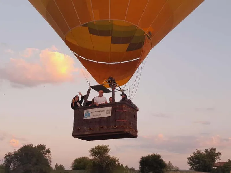 Hot air balloon rides in Toledo