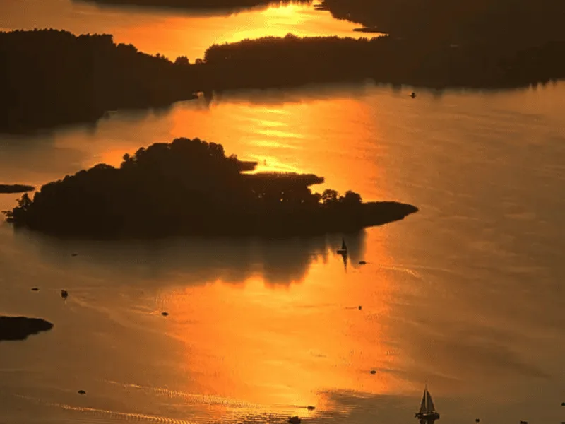 Sunrise Balloon Ride Over Trakai — hot air balloon ride in Vilnius & Trakai